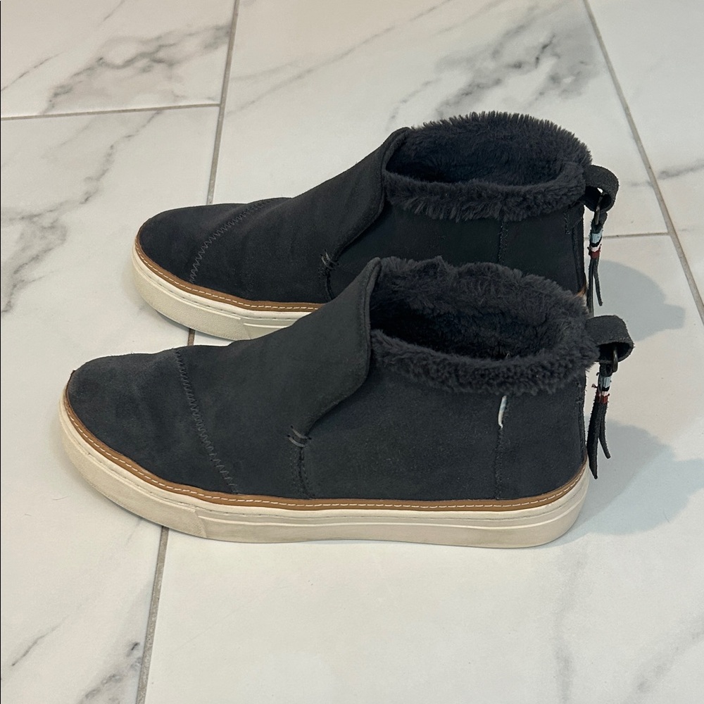 Toms Women’s Dark Grey Suede High-Top Sneakers Booties